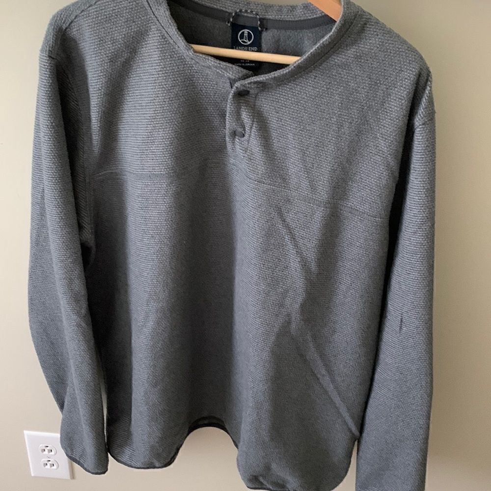 Lands End pullover 